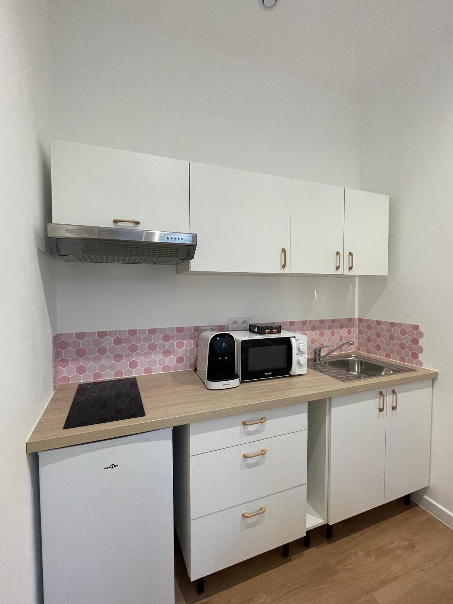 Edenly Stay Сен-Кантен Екстериор снимка