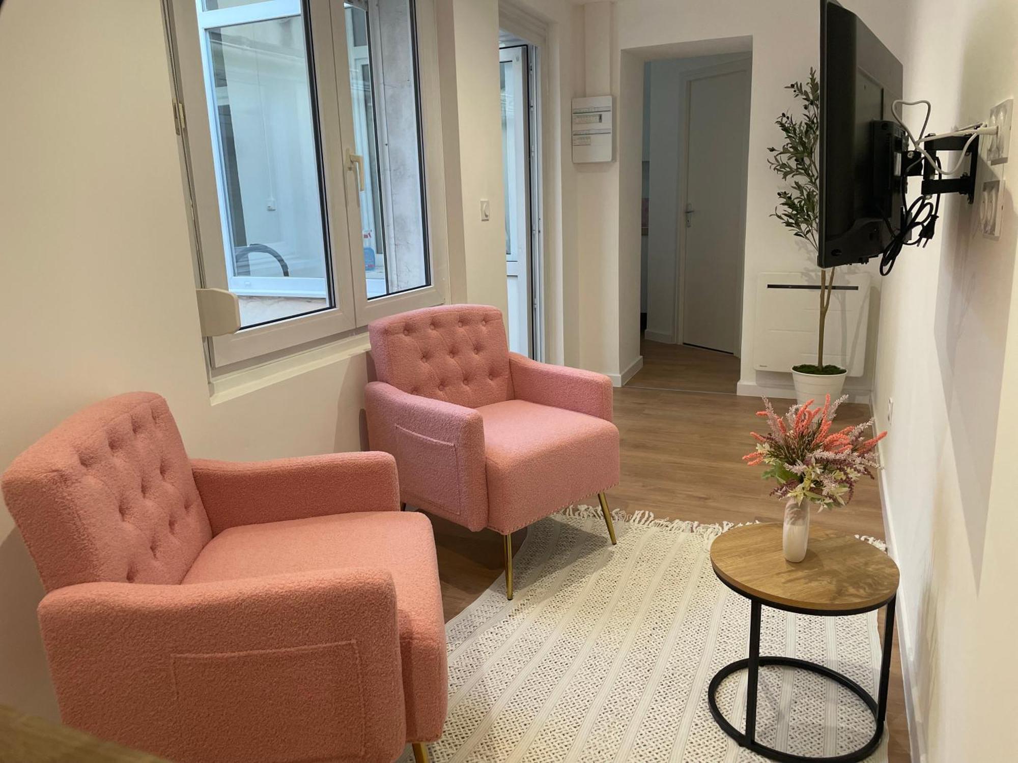 Edenly Stay Сен-Кантен Екстериор снимка